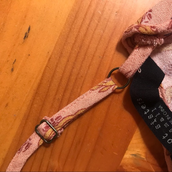 Knot Sisters Meg Dress - Picture 7 of 7